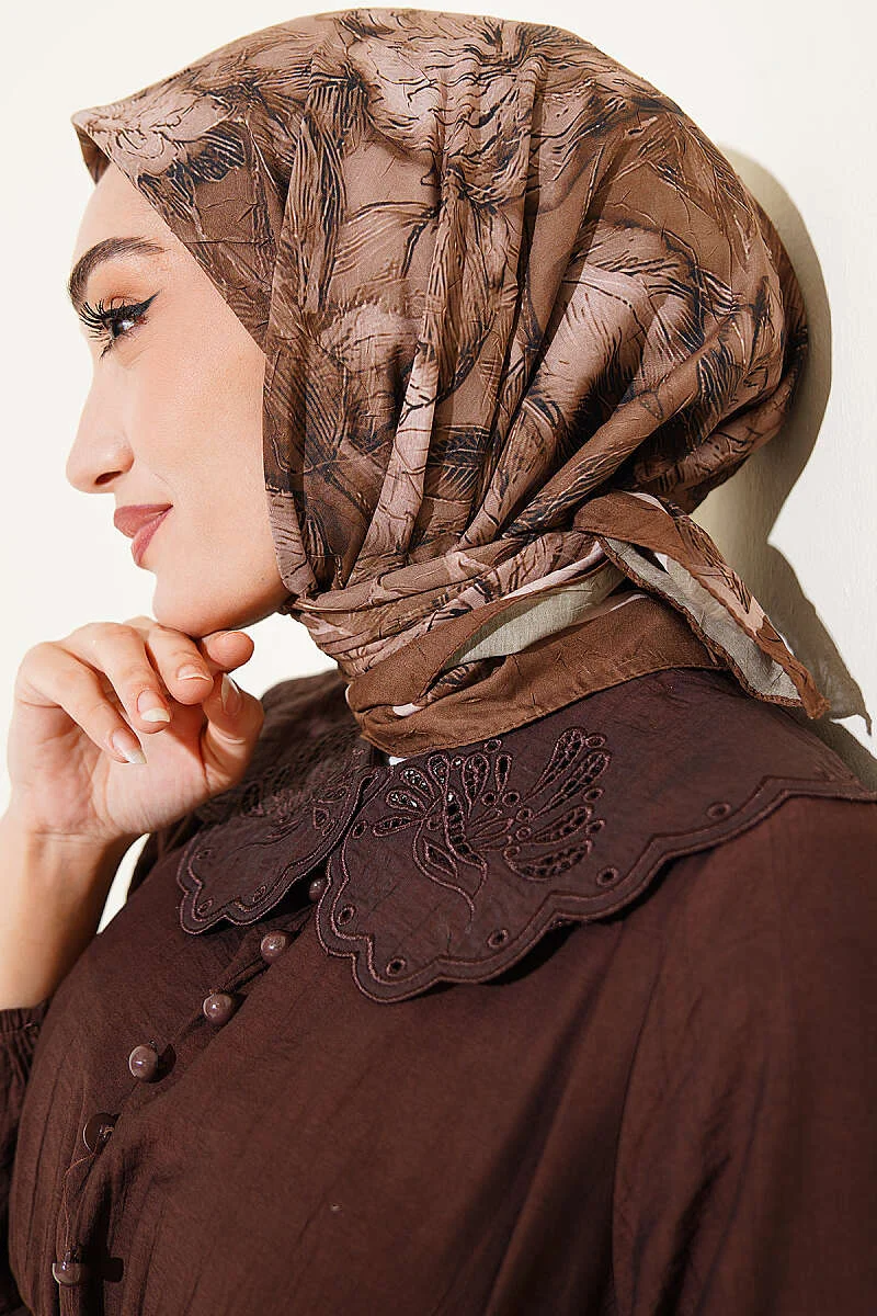 Floral Pattern Bamboo Crinkle Scarf Olive Greenery - Afbeelding 2