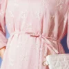 Flower Embroidered Tie Waist Balloon Sleeve Dress Pink - Afbeelding 4