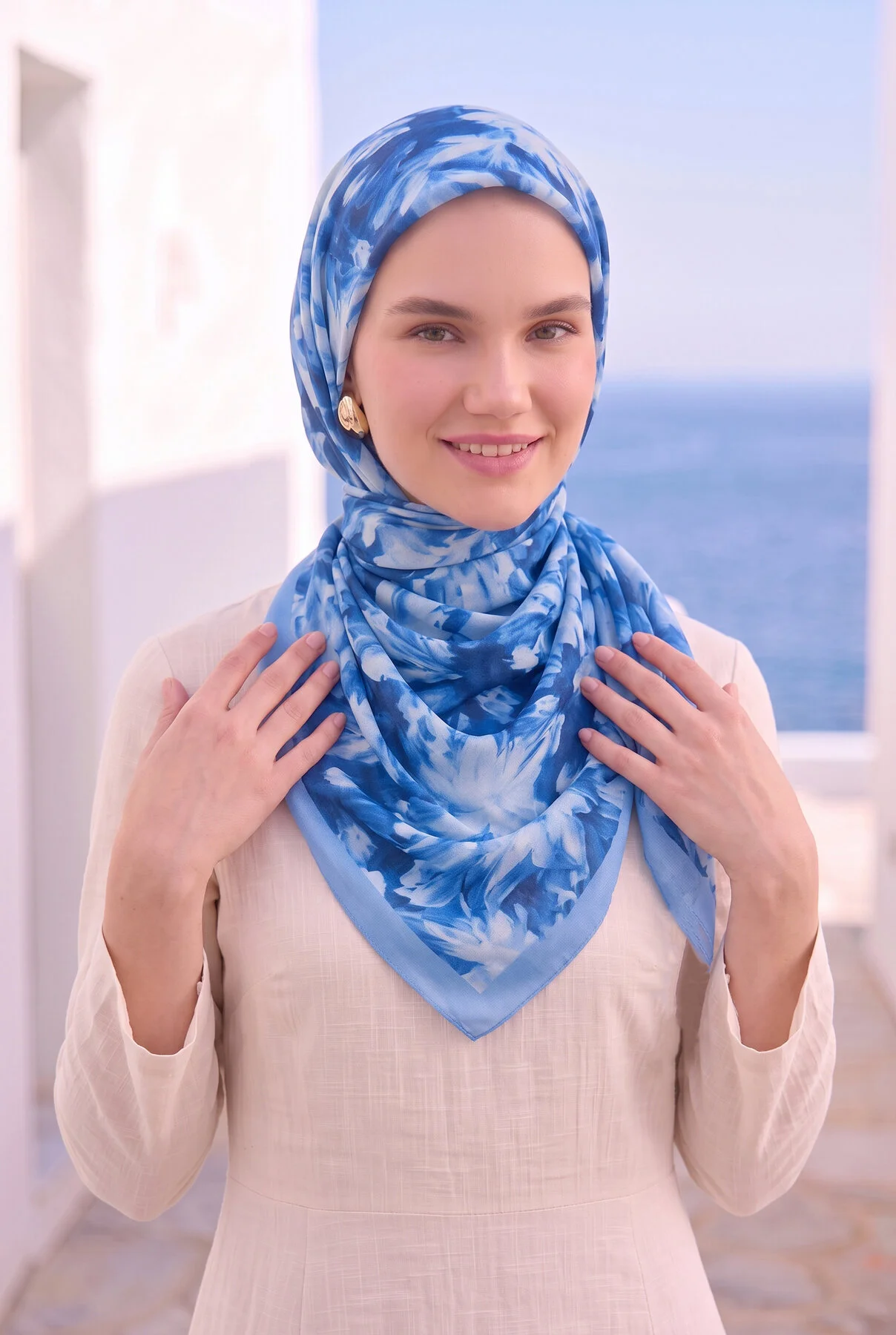 Floral Scarf Series Baby Blue – Bild 2