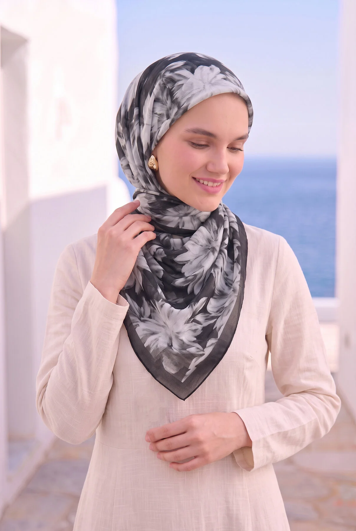 Floral Scarf Series Black