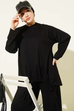 Alternative view of Two-Piece Set Black