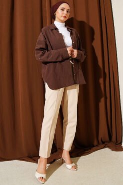 Alternative view of Belted Tapered Pants with String Detail Stone