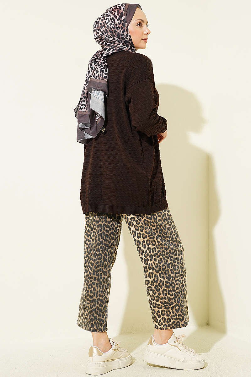 Textured Pattern Basic Knit Cardigan Dark Brown – Image 3