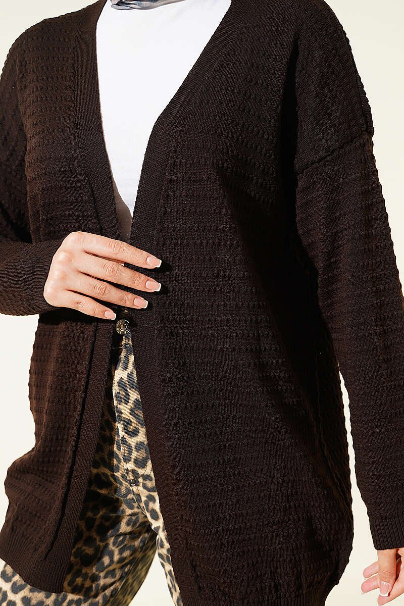 Textured Pattern Basic Knit Cardigan Dark Brown – Image 4