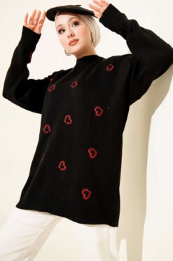 Heart Embroidered Knit Sweater Black