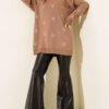 Heart Embroidered Knit Sweater Mink - immagine 2