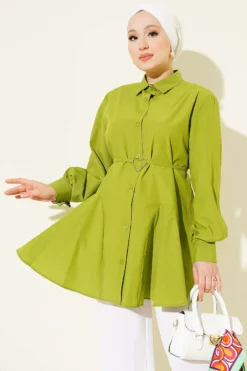 GREEN