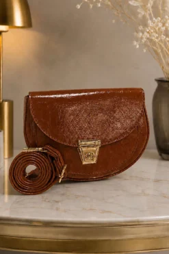 Key Detail Oval Patent Leather Bag Tan