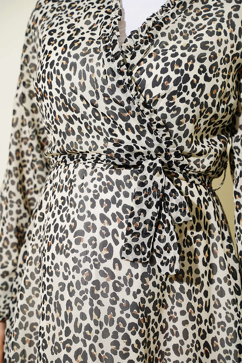 Leopard Print Wrap Neck Dress Ecru – Bild 4
