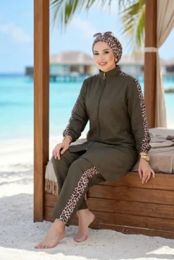 Vista alternativa de Leopard Trimmed Zipped Modest Three-Piece Swimsuit Khaki