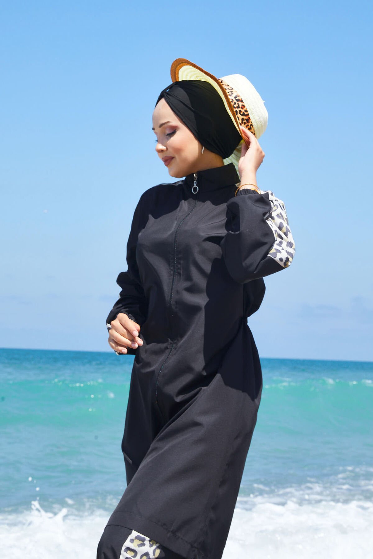 Modest Swimsuit - الصورة 2