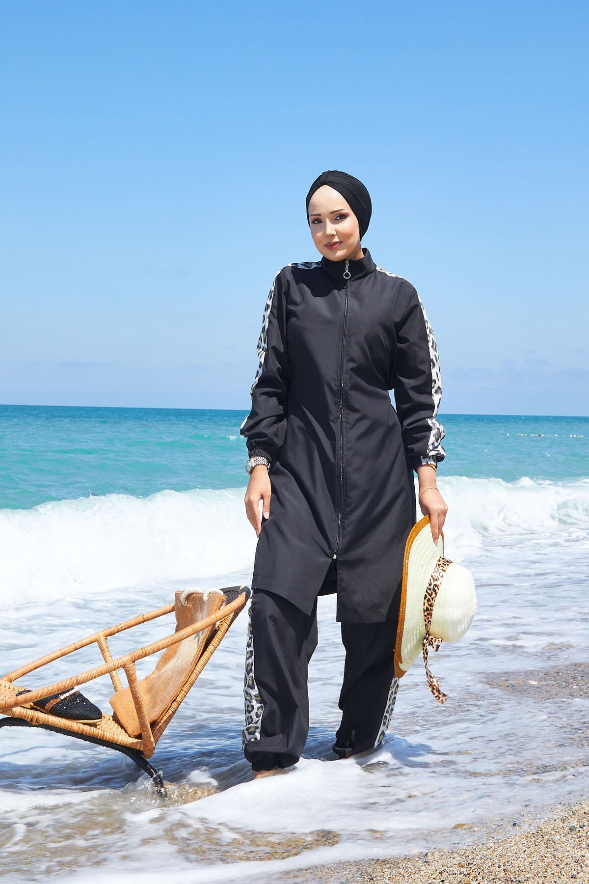 Modest Swimsuit - الصورة 4