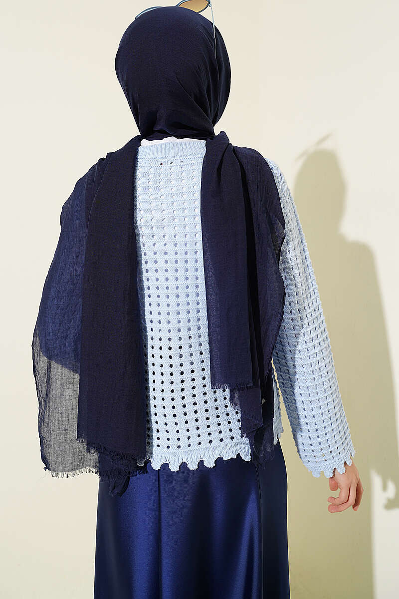 Short Knit Cardigan with Mini Floral Embroidery Blue – Bild 3