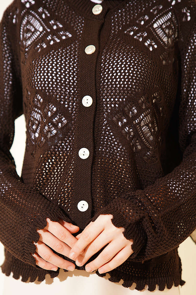 Patterned Openwork Short Cardigan Brown – Image 4