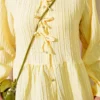 ⁦Button-Up Shirt with Bow Detail Yellow⁩ - الصورة ⁦4⁩