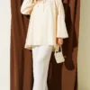 Embroidered Balloon Sleeve Loose Tunic Beige - Imagen 2