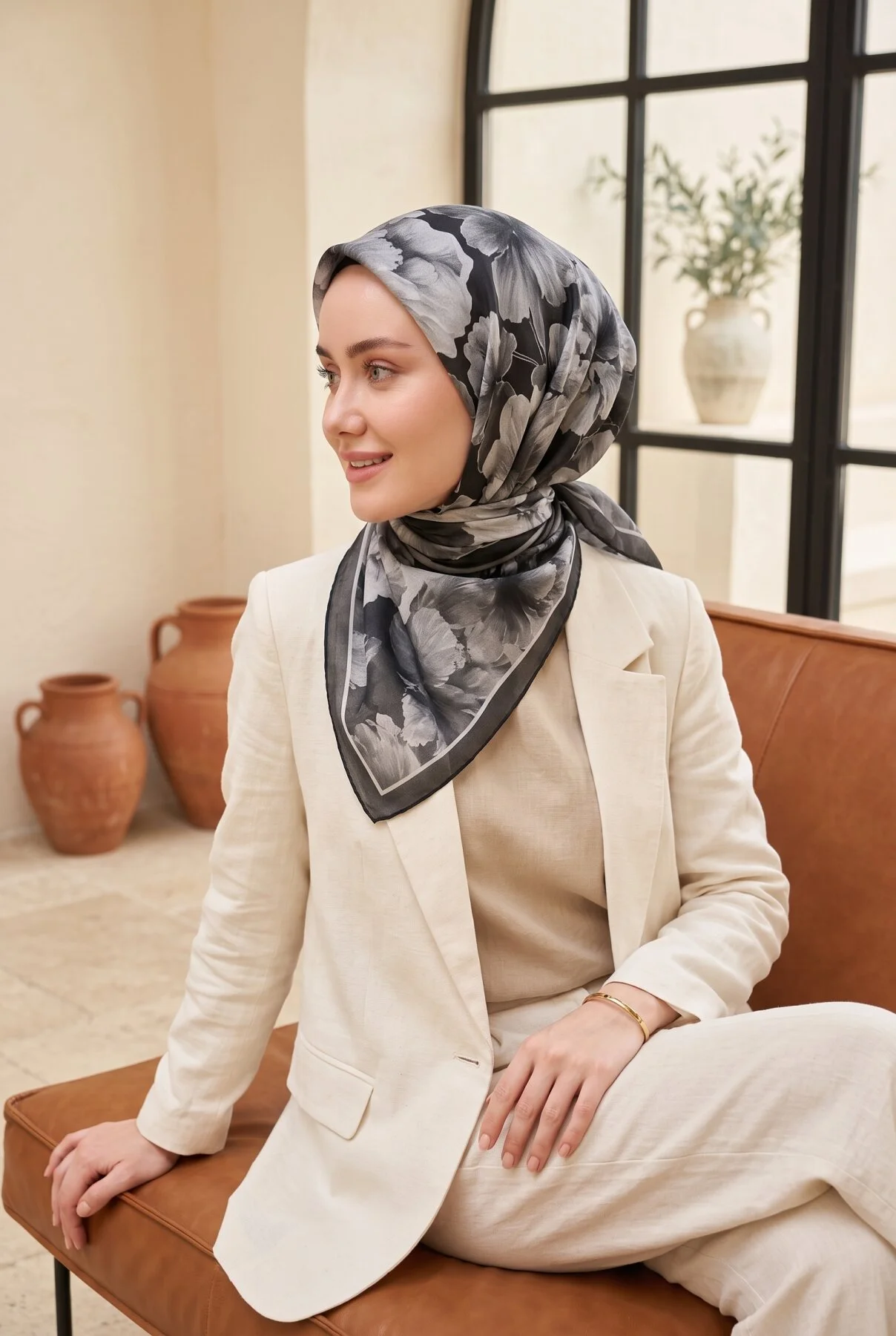 Natural Flower Pattern Scarf Series Black