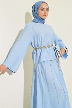 Alternative view of Two-Piece Set with Ribbed Detail Blouse and Hem Edge Baby Blue