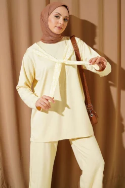 Alternative view of Shoulder Lace Scarf Two-Piece Set Yellow