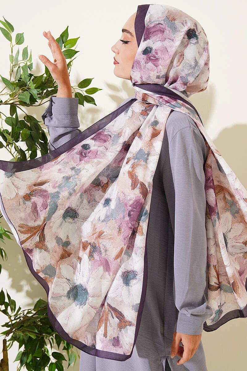 Daisy Flower Pattern Soft Scarf Plum