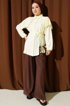 Vista alternativa di Shirt with Hooded Detail and Tie Belt Yellow