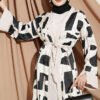 Stone Jacquard Patterned Abaya Two-Piece Set Black – Image 2
