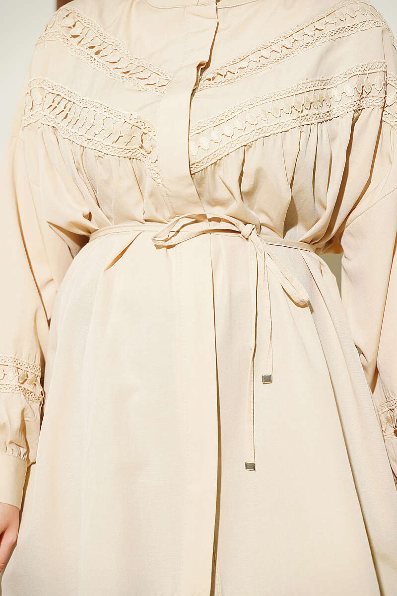 V-Neck Blouse with Lace Detail Beige - immagine 4