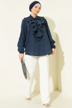 Alternative Ansicht von Ruffled Collar Tied Polka Dot Shirt Smoke