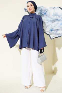 Vue alternative de Gathered Neck Detail Tunic Indigo