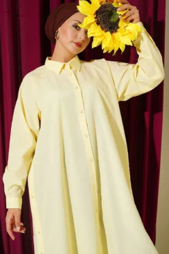 Alternative view of Button-Up Long Shirt with Side Slits Yellow