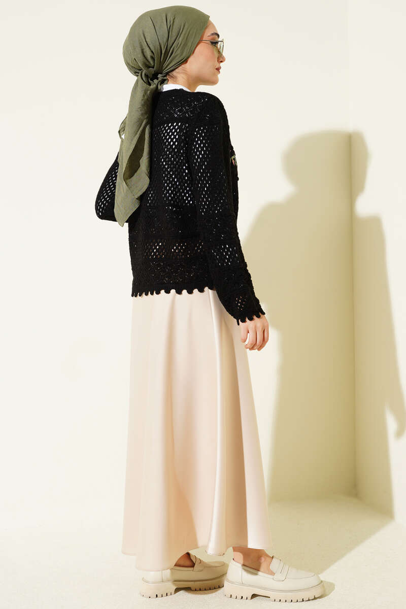 Leaf Embroidered Openwork Short Knit Cardigan Black – Image 3