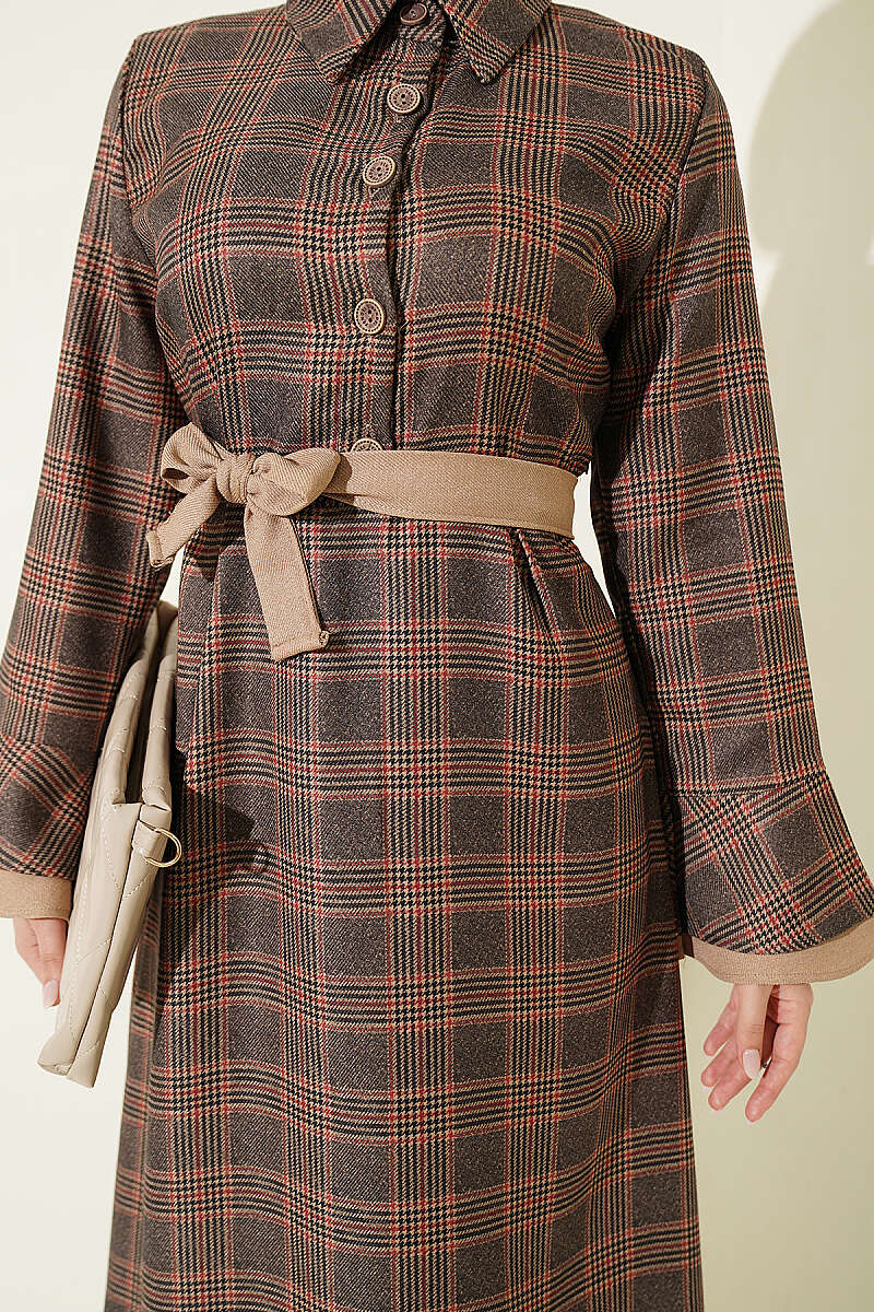 Half Button Flounce Detail Dress Red - Image 4