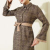 Half Button Flounce Detail Dress Green – Image 2