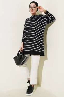 Vista alternativa de Striped Ribbed Tunic Black