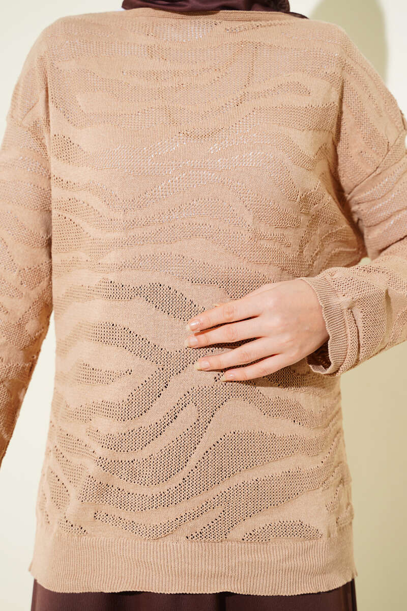 Zebra Print Knitted Sweater Latte - immagine 4