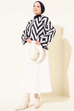 Alternative view of Zigzag Pattern Knit Sweater Navy Blue