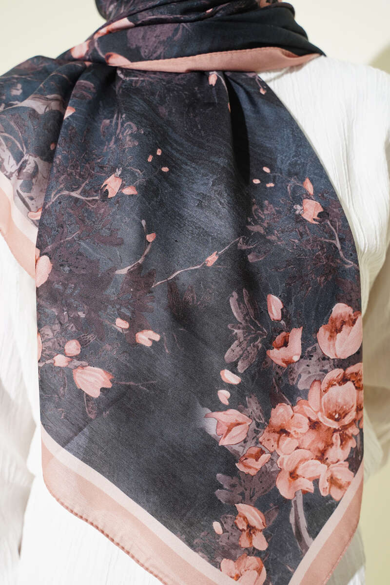 Floral Soft Scarf Latte - Imagen 4