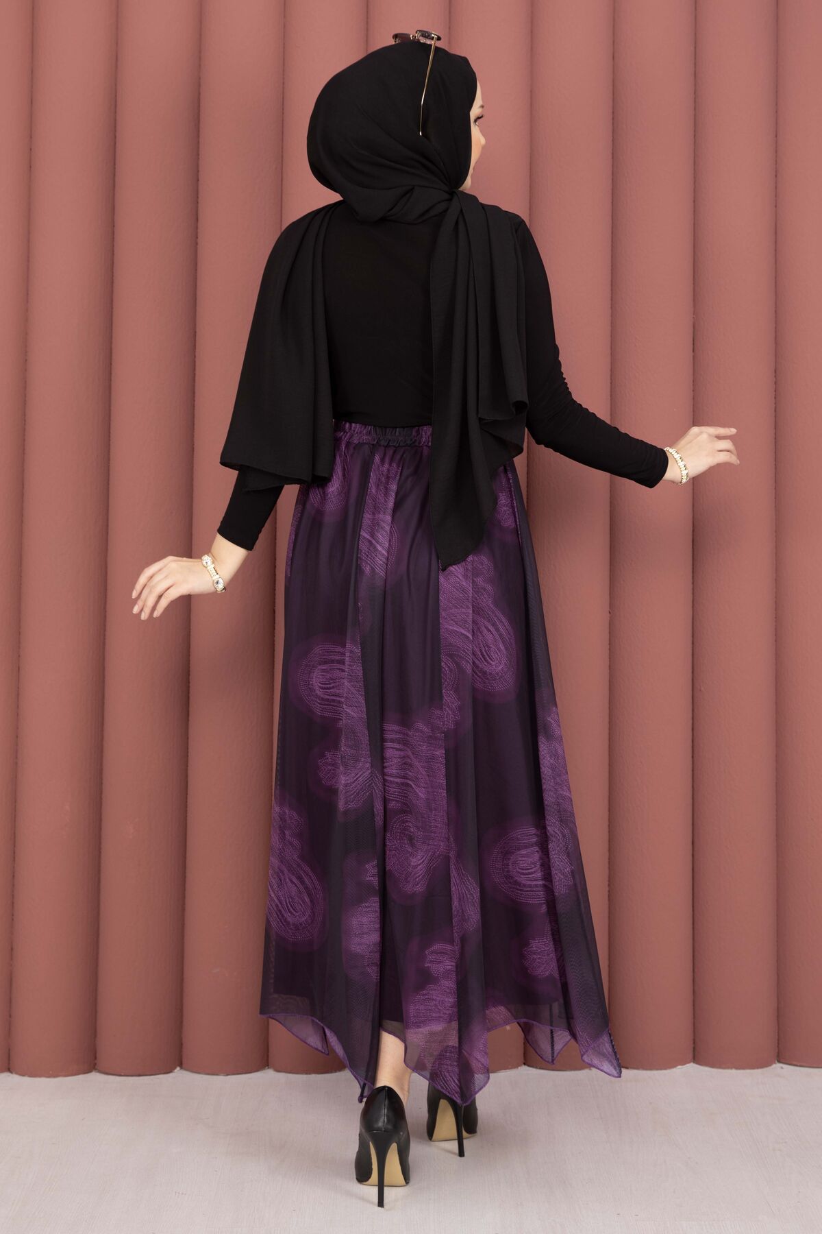 Asymmetrical Cut Printed Tulle Skirt Plum – Image 5