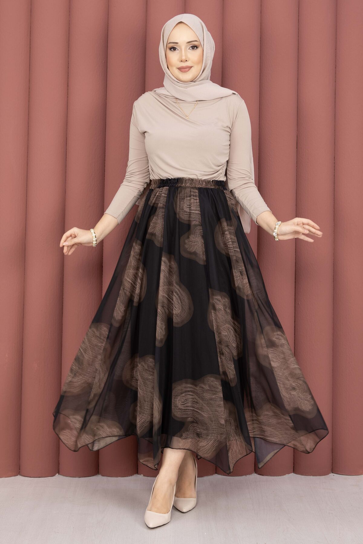 Asymmetrical Cut Printed Tulle Skirt Black - Image 4