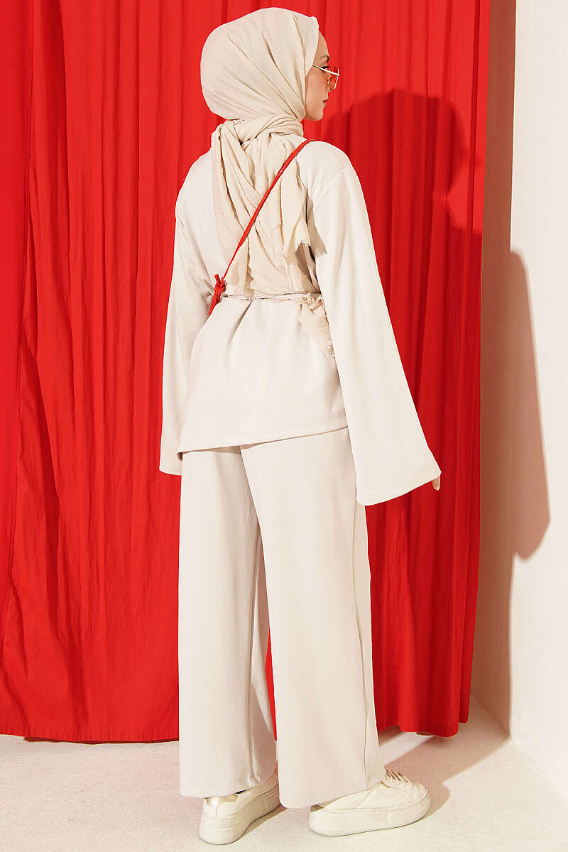 Asymmetrical Cut French Terry Two-Piece Set with Drawstring Beige - Imagen 3