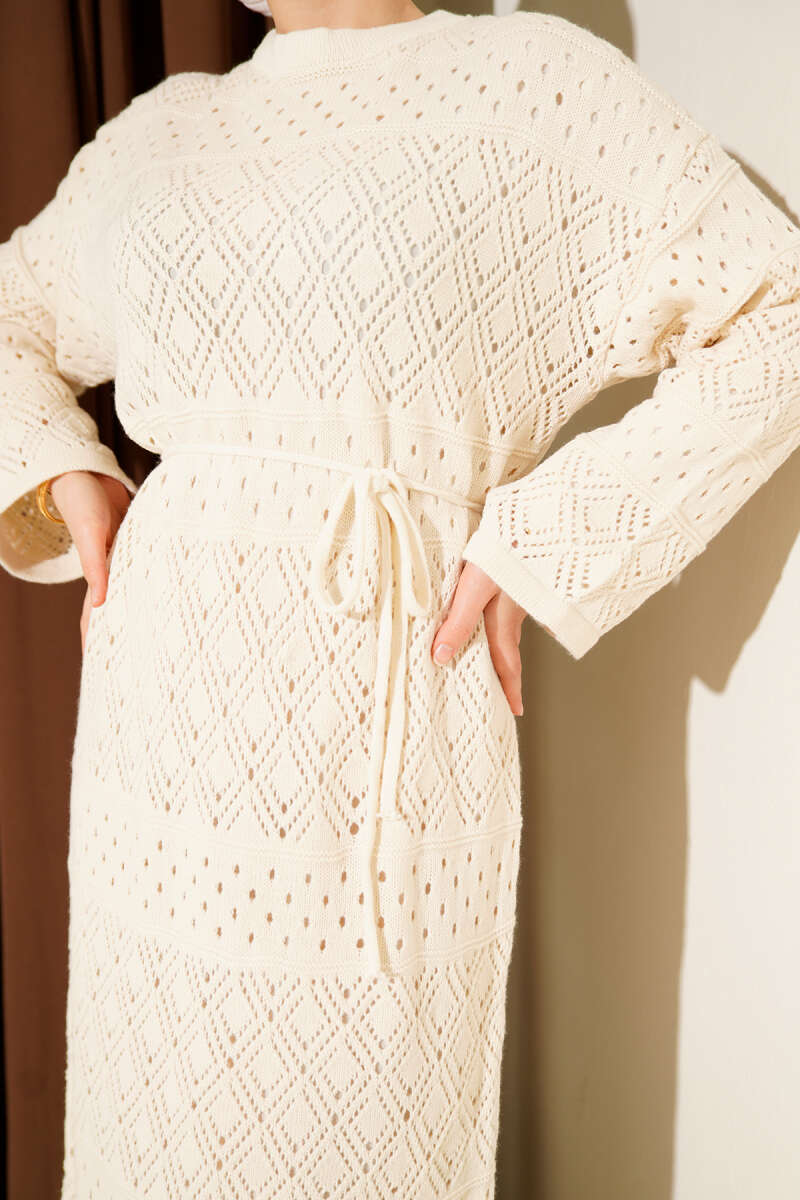 Diamond Pattern Openwork Knit Dress Beige - Imagen 4