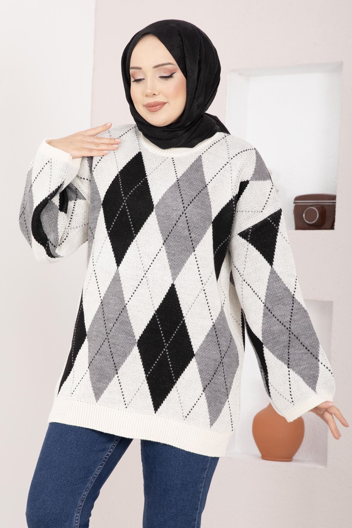 Oversized Knit Sweater with Houndstooth Pattern Ecru - Image 2