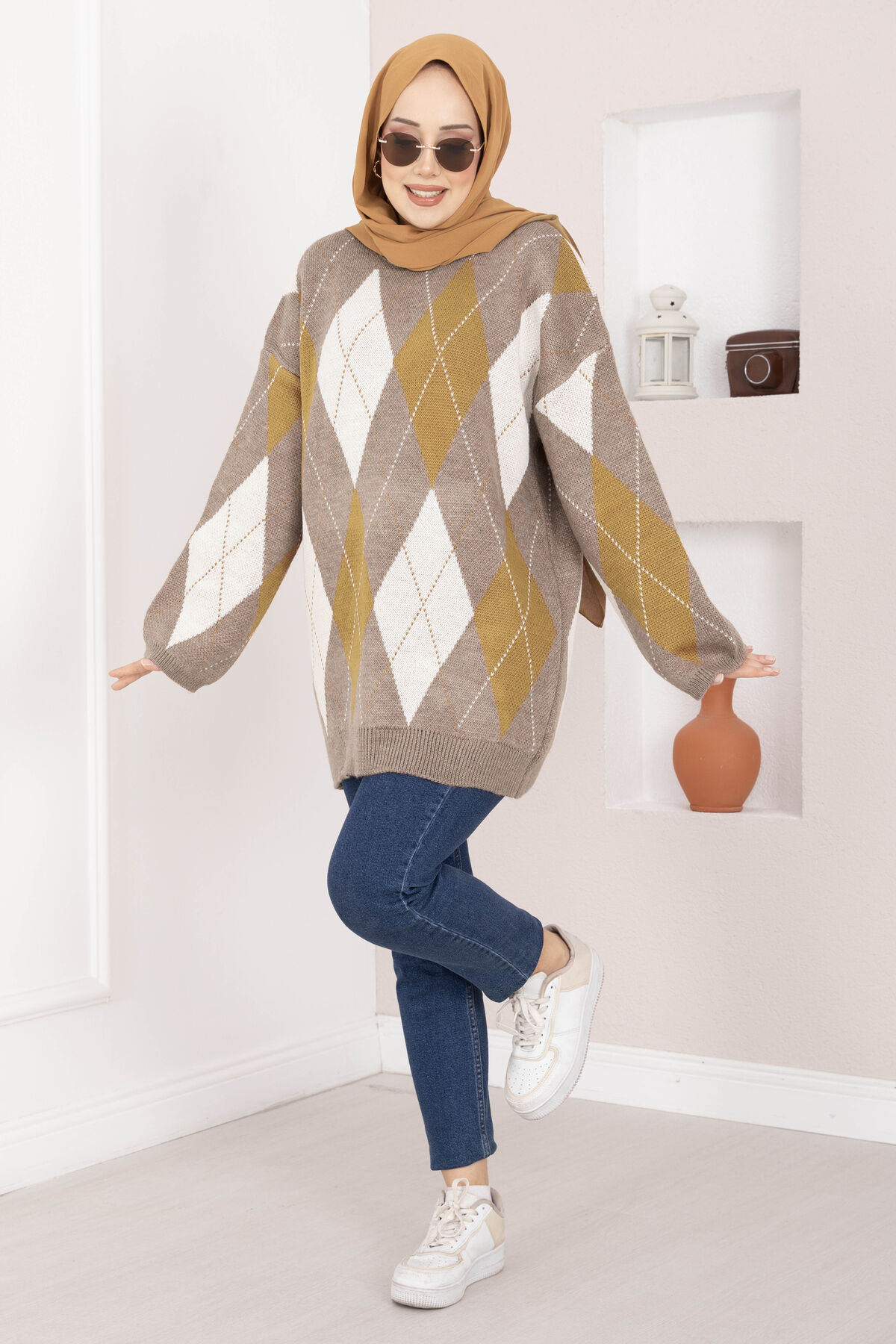 Oversized Knit Sweater with Houndstooth Pattern Mink - Image 6