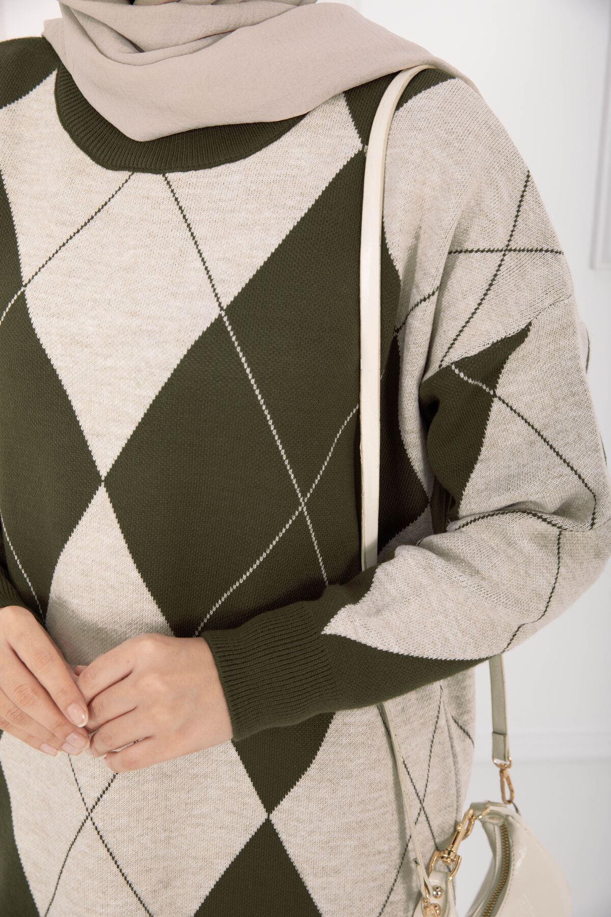 Diamond Pattern Knit Sweater Khaki - Imagen 4