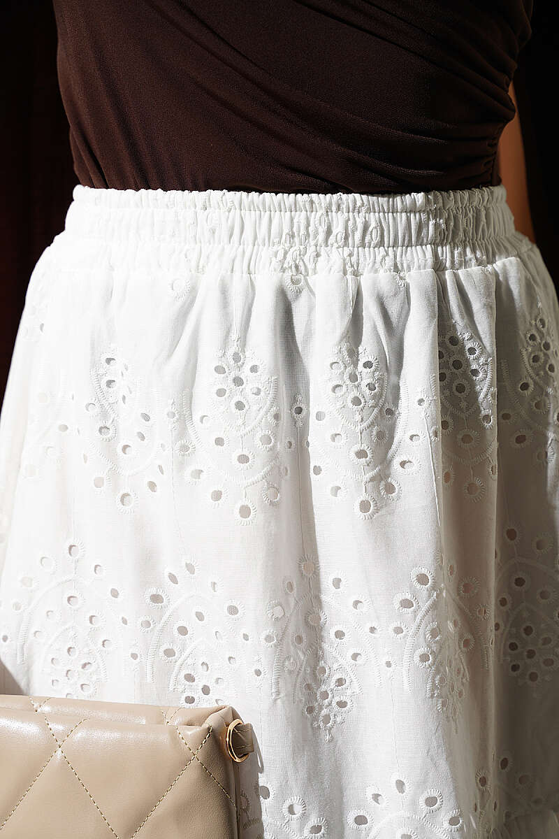 Embroidered Hem Edge Skirt with Elastic Waistband Ecru - الصورة 4