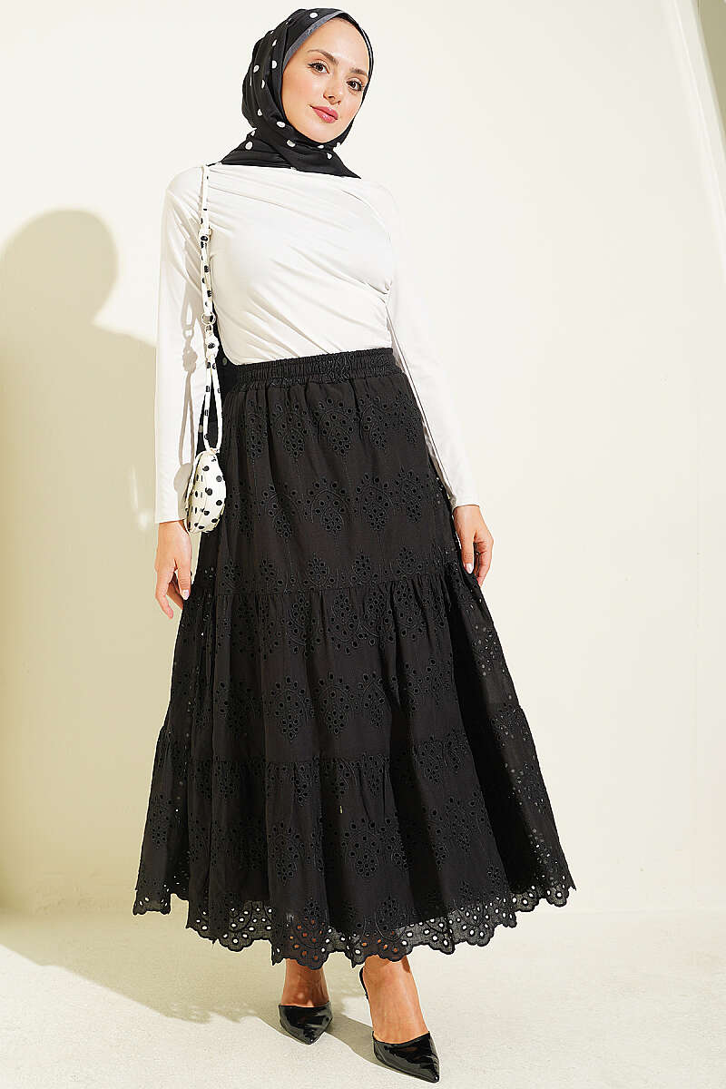 Embroidered Hem Edge Skirt with Elastic Waistband Black – Image 2