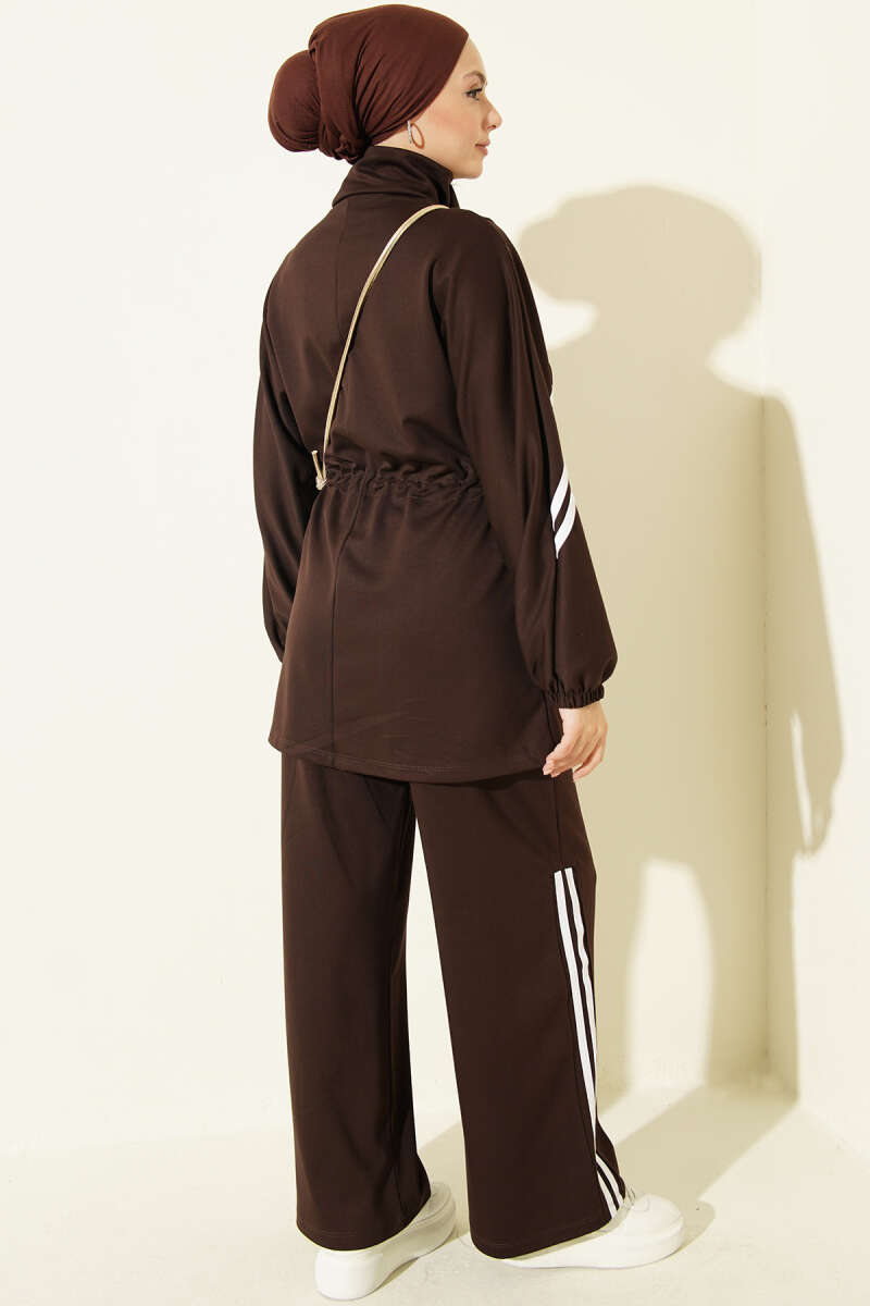 Elastic Waistband Two-Piece Set with Stripe Details Brown - Image 3