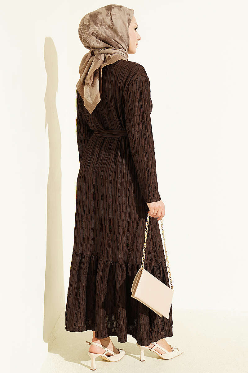 Striped Ruffled Belted Dress Coffee Brown - Imagen 3