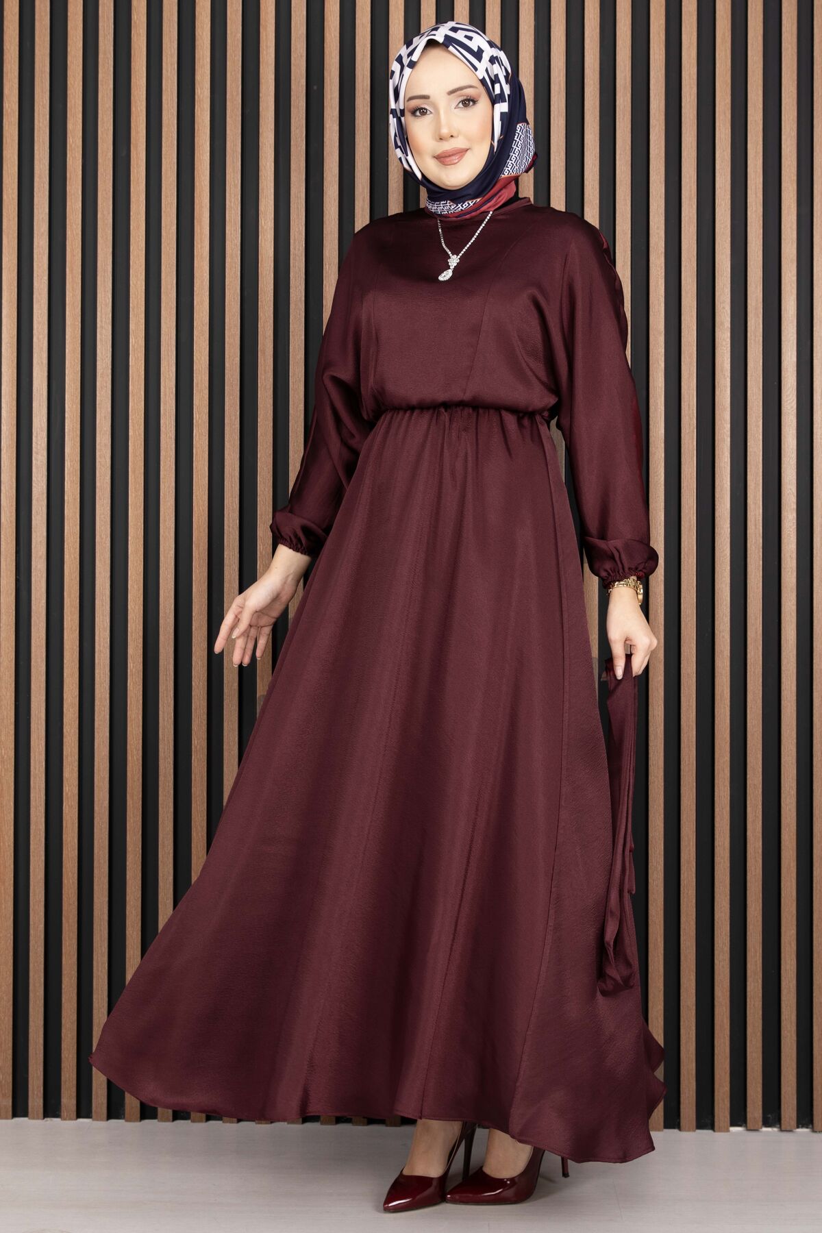Gathered Waist Tie Detail Modest Dress Burgundy – Image 3