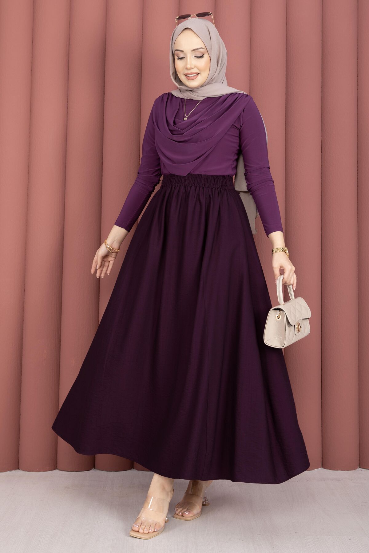 Elastic Waistband with Pocket Detail Hem Edge Skirt Plum – Image 4